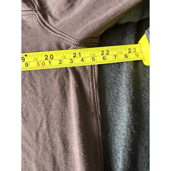 Lululemon Modal Pleated Back Long Sleeve Shirt Womens 8 Brown Stretch Activewear - Picture 5 of 7